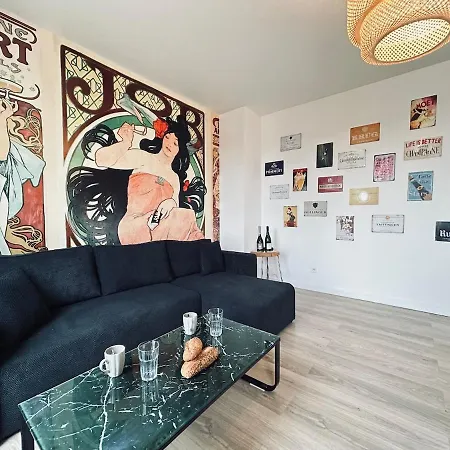 Champagne T3 Avec Balcon Et Garage Vue Basilique Apartment Reims